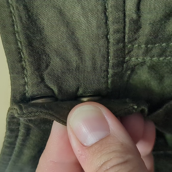 ❗$1 Bundled❗LOFT Dark Forest Green Wrap Style Skirt with Pockets - Picture 2 of 6